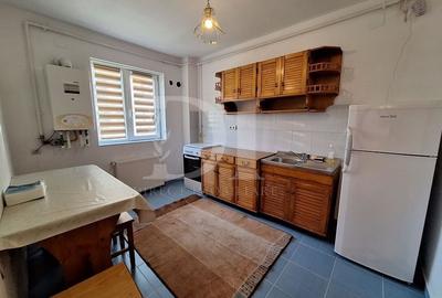 Apartament etaj intermediar / Zona Florilor - 4