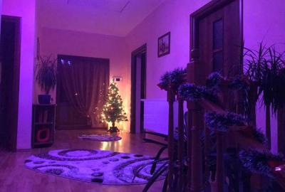 Casă cu 4 camere cu Teren 435 Mp în Micești