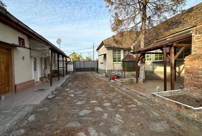 Casă cu 5 camere în Jamu Mare - 1