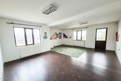 Casă cu 10 camere cu Teren 265 Mp în Găvana - 4