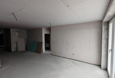 Apartament cu 2 camere nedecomandat în Torontalului - 3