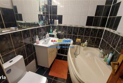 Apartament cu 4 camere decomandat în Central - 4