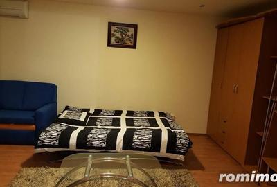 Garsonieră în Titan