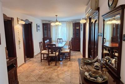 Apartament cu 4 camere decomandat în Albești - 1