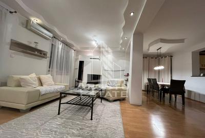 Casa individuala cu 6 camere, 3 bai, garaj, teren 500 mp si 2 fronturi