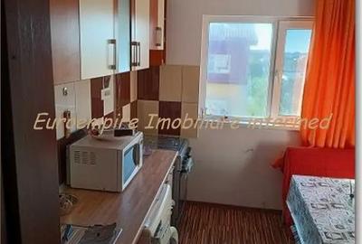 Apartament cu 2 camere decomandat în Poarta 6 - 3
