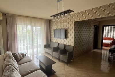 Apartament cu 4 camere decomandat în Central