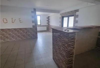 Spațiu comercial, de 300 mp, în Buzescu - 9