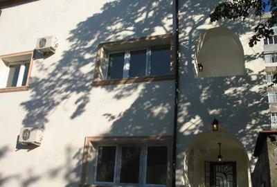 LiBERA DIN 1 IANUARIE 2026-Vila 250 mp+100 mp curte- Podul Grant- 10 euro mp-2500 euro net - 6