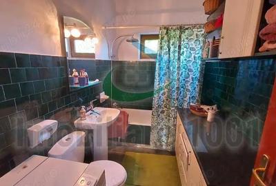 Casă cu 5 camere cu Teren 660 Mp în Central - 14