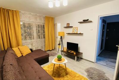 Garsonieră decomandată în Petros - 7