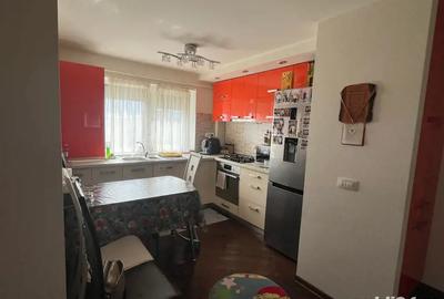 Apartament de vanzare - 4