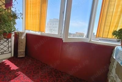 Inchiriez apartament cu 3 camere zona Faleza Nord - 2