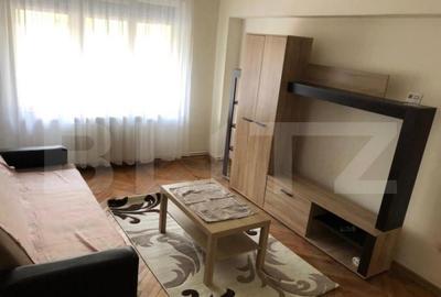 Apartament cu 2 camere decomandat, mobilat în Central
