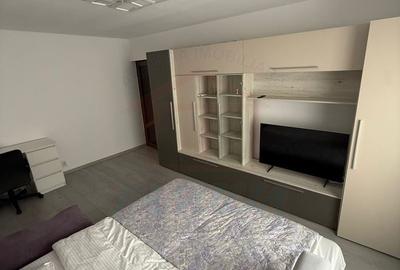 Apartament cu 2 camere decomandat, mobilat în Micro 16 - 9