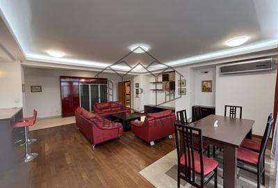 Apartament cu 3 camere semidecomandat, mobilat în Băneasa