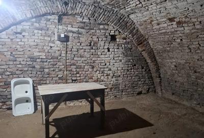 Garsoniera Centru Stradal Toate Utilitatile Bucatarie Separata Pivnita Parcare 2 parcele de gradina - 2