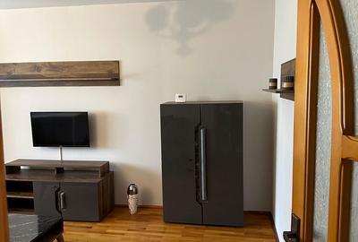 Apartament cu 2 camere decomandat în Rovine - 2