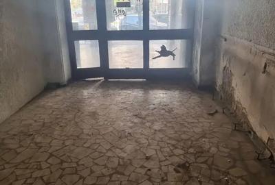 Spațiu comercial, de 400 mp, în Central - 1