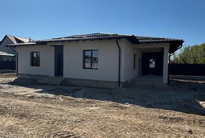 Casă cu 3 camere în Smeura - 3