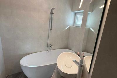 Apartament cu 3 camere decomandat în Central - 2