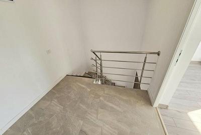 Duplex cu 4 camere cu Canalizare în Glina - 20