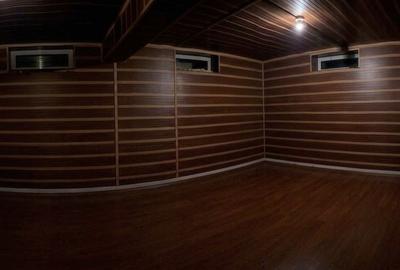 Casă cu 7 camere cu Canalizare în Brănești - 4