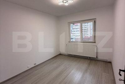 Apartament cu 3 camere, 76 mp, decomandat, zona Centrala - 2