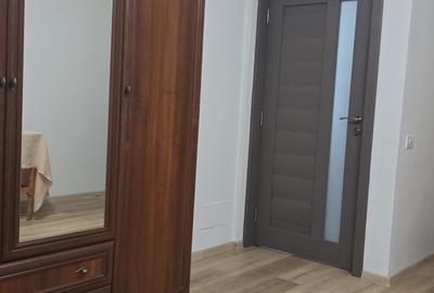 Garsoniera la curte, centrala proprie, Aparatorii Patriei metrou 5' mers pe jos - 3