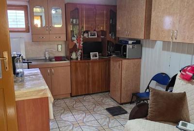 Casă cu Teren 1004 Mp în Săucești - 2