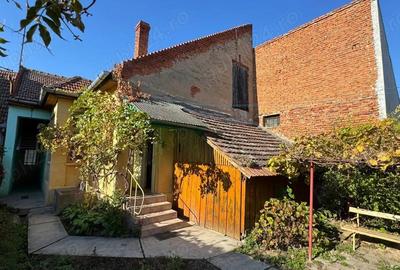 Casa + spatiu comercial Or. Pancota zona centrala PRET REDUS CU 15% - 5