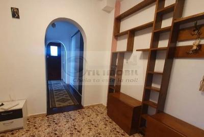 Apartament 3 cam decomandat - Canta - 120000 euro - 2