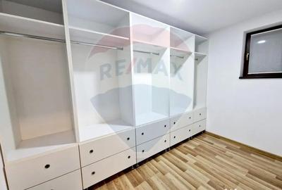 Casă cu 4 camere cu Teren 1065 Mp în Preajba - 14