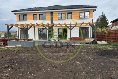 Duplex cu 4 camere cu Canalizare în Tureni - 1