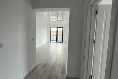Apartament cu 7 camere decomandat în Nicolina - 8