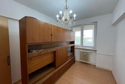 3 Camere | Ion Mihalache 3 Camere | Ion Mihalache - 2