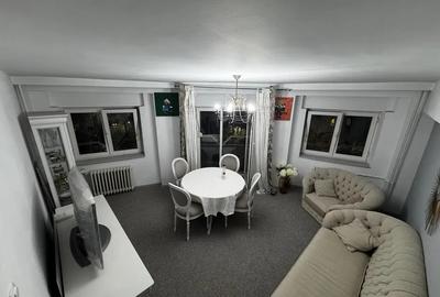 Apartament cu 3 camere decomandat în Decebal