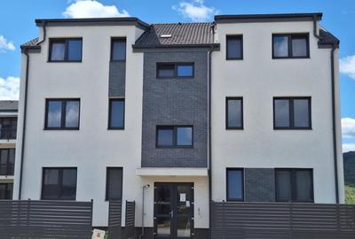 Comison 0, Apartament cu 3 camere, Loc de parcare inclus, gata de mutare - 1