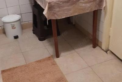 Apartament cu 3 camere semidecomandat în Central - 2