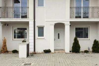 Casă cu 4 camere cu Canalizare în Giroc