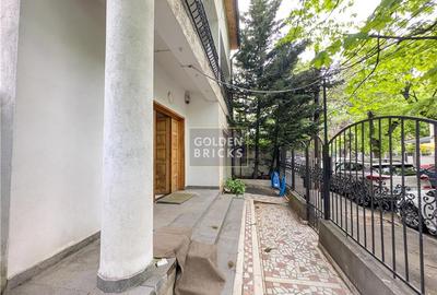 Casă individuală cu 11 camere cu Canalizare în Central - 6