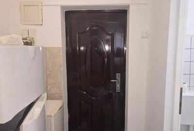 Vand garsoniera in Deva, zona Progresul, parter, bloc de 3 etaje, izolat exterior, mobilata - 2