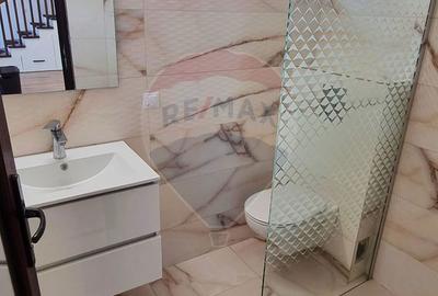 Casă cu 4 camere cu Teren 400 Mp în Vasile Alecsandri - 3