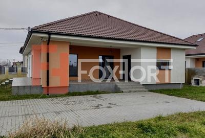 Casă individuală cu 7 camere în Săcălaz