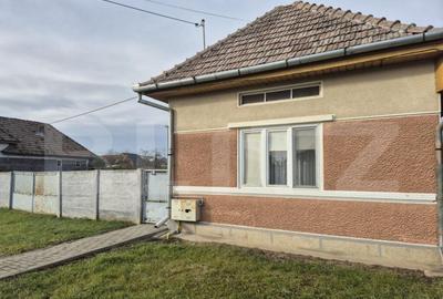 Casă cu 3 camere cu Teren 1400 Mp în Nazna