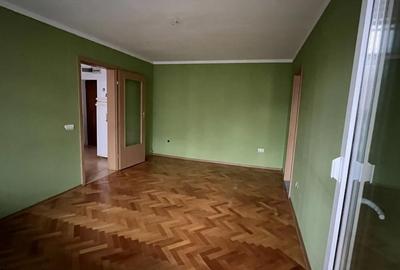 Apartament cu 3 camere semidecomandat în Central - 7
