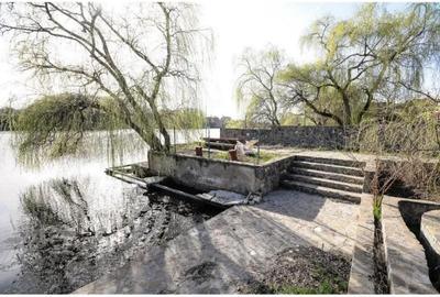 Casă cu 7 camere cu Teren 953 Mp în Central - 2