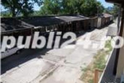 Spațiu comercial, de 1,500 mp, în Central - 3