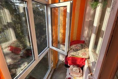 Apartament cu 3 camere semidecomandat în Micro 14 - 1