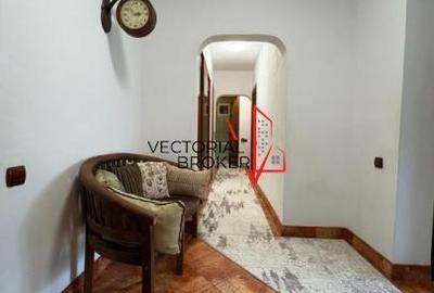 Apartament 3 camere Dristor Fizicienilor - 1